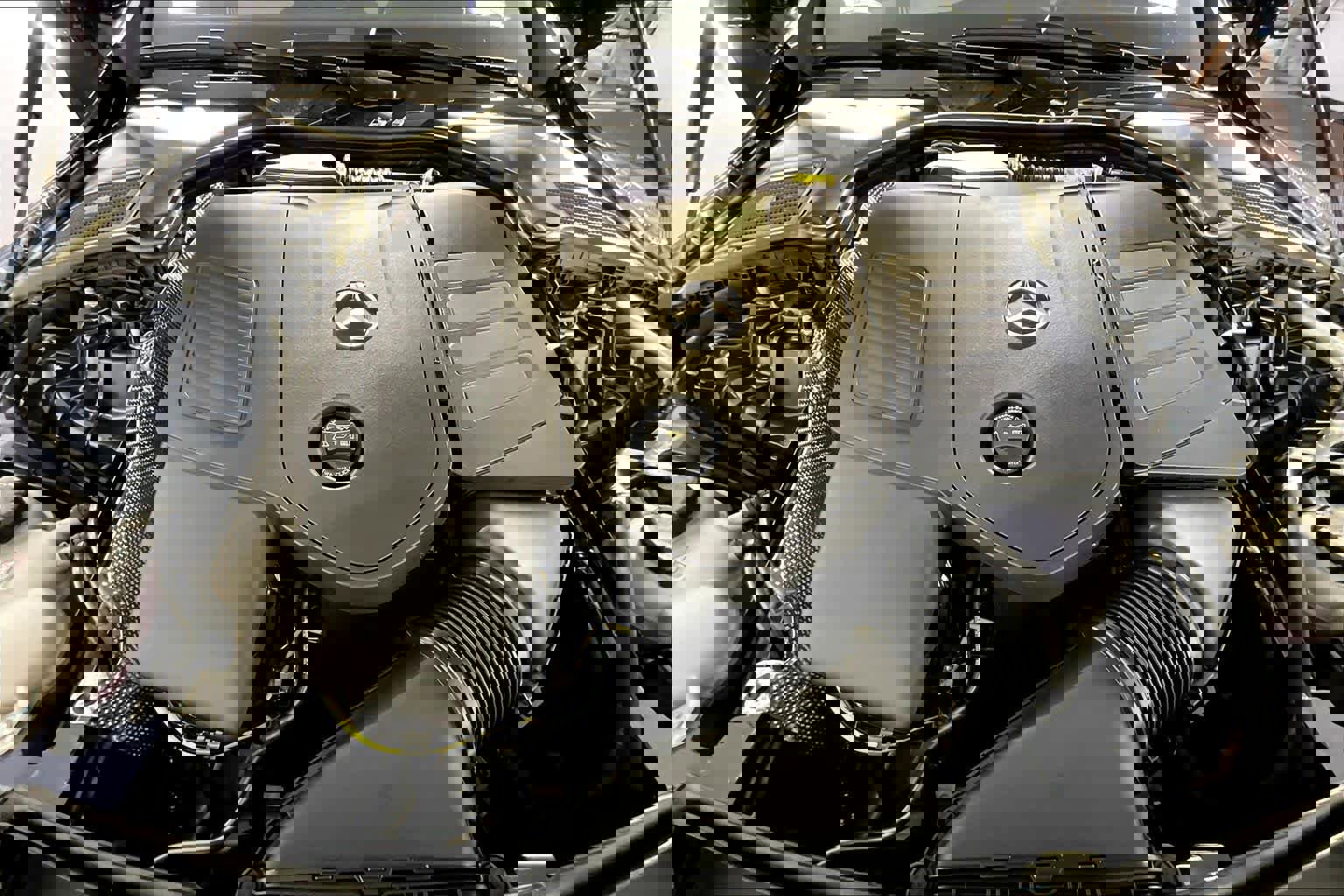 New 2026 Mercedes-Benz C 300 4MATIC Sedan image 14