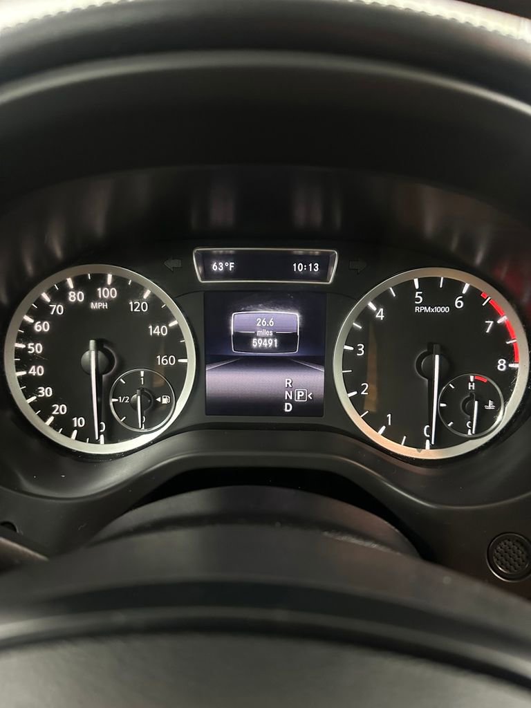 Used 2017 INFINITI QX30 Premium w/ Navigation Package image 16