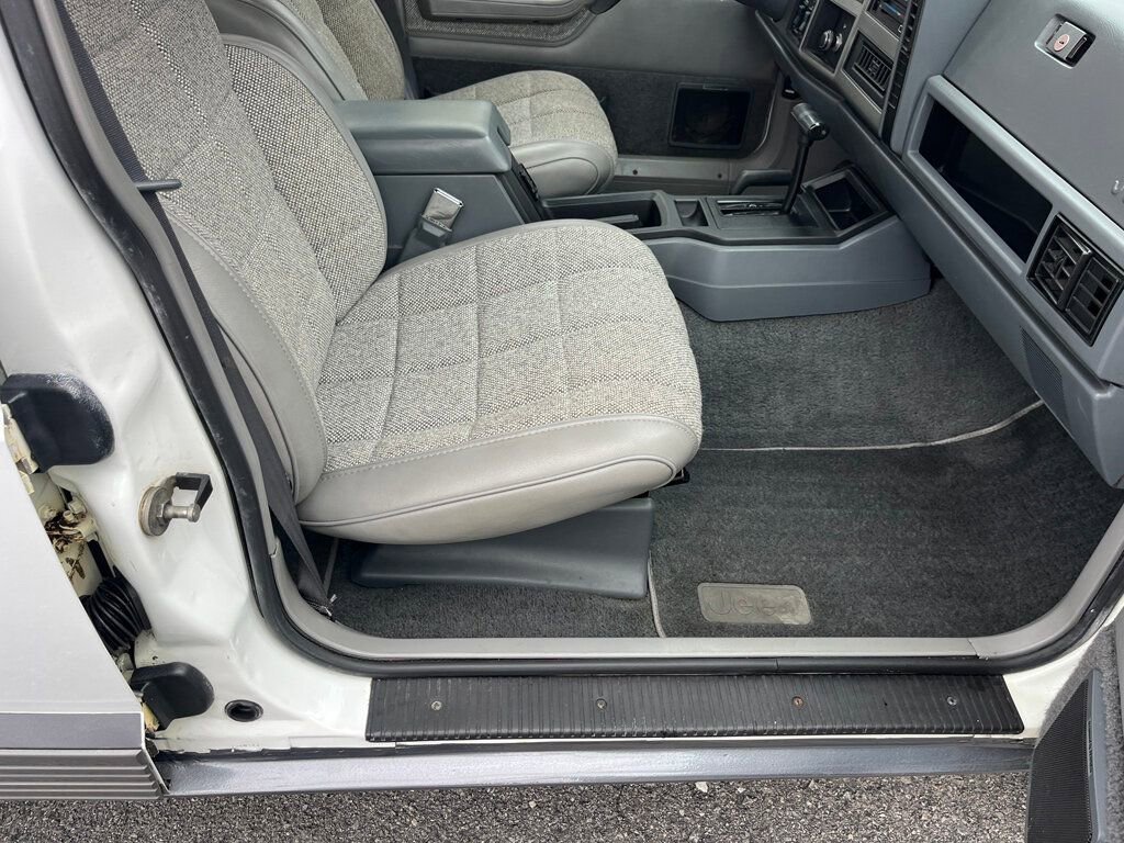 Used 1991 Jeep Cherokee Laredo AWD/4WD image 65