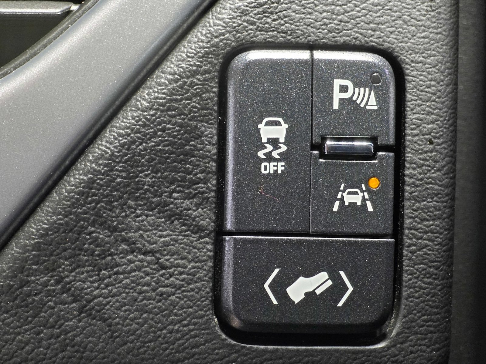 Used 2019 Chevrolet Tahoe LT RWD image 35