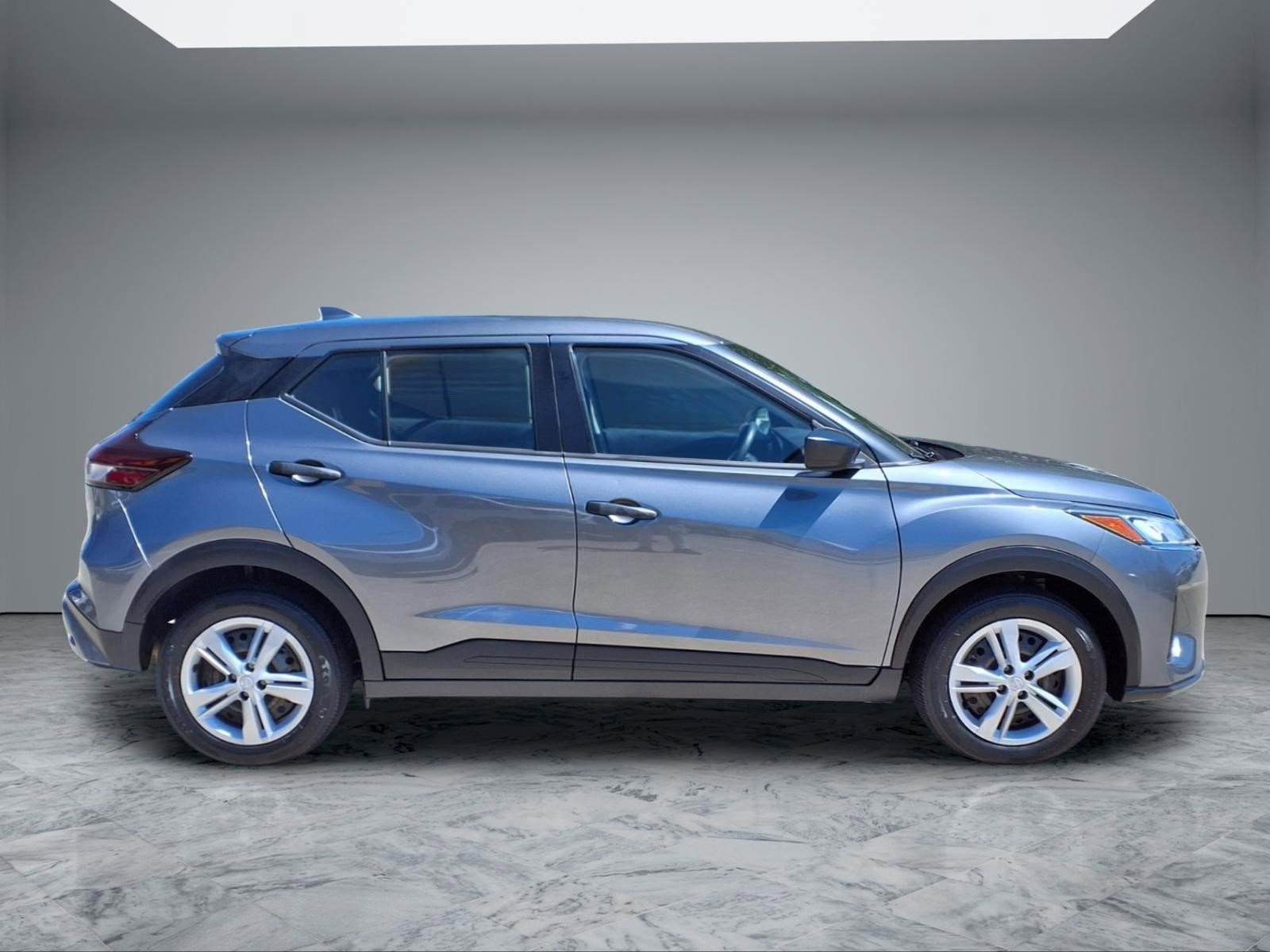 Used 2023 Nissan Kicks S FWD image 8