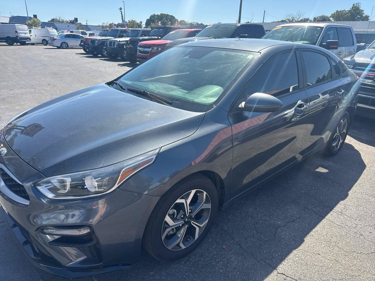 Used 2021 Kia Forte LXS FWD image 2