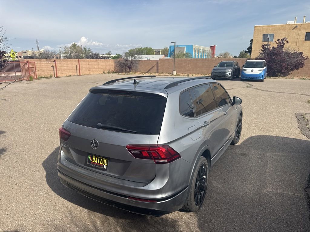 Used 2021 Volkswagen Tiguan SE R-Line image 12