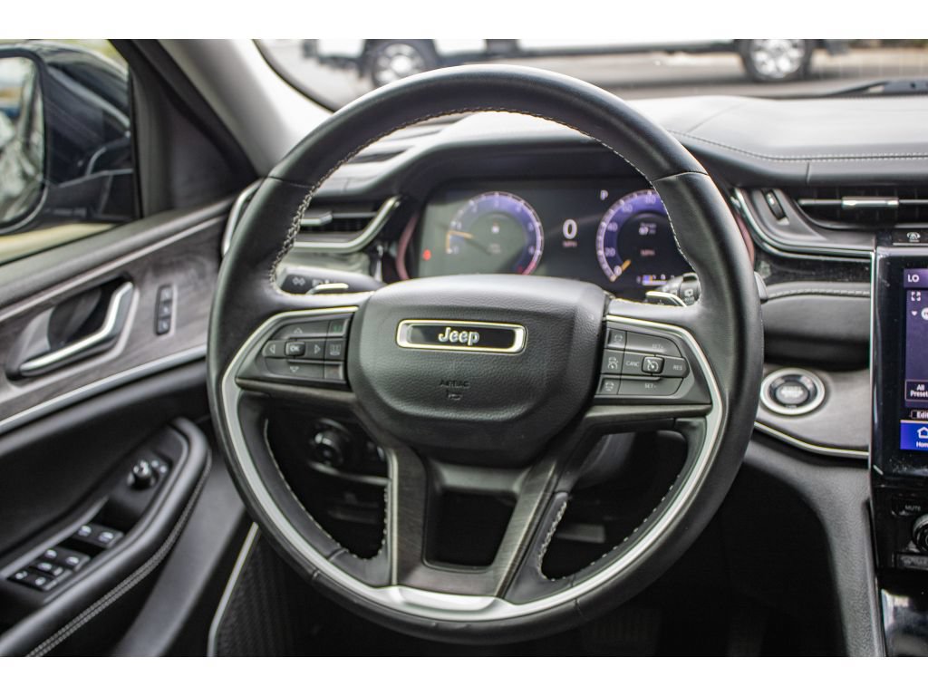 Used 2022 Jeep Grand Cherokee L Limited w/ Trailer Tow Group (B) AWD/4WD image 36
