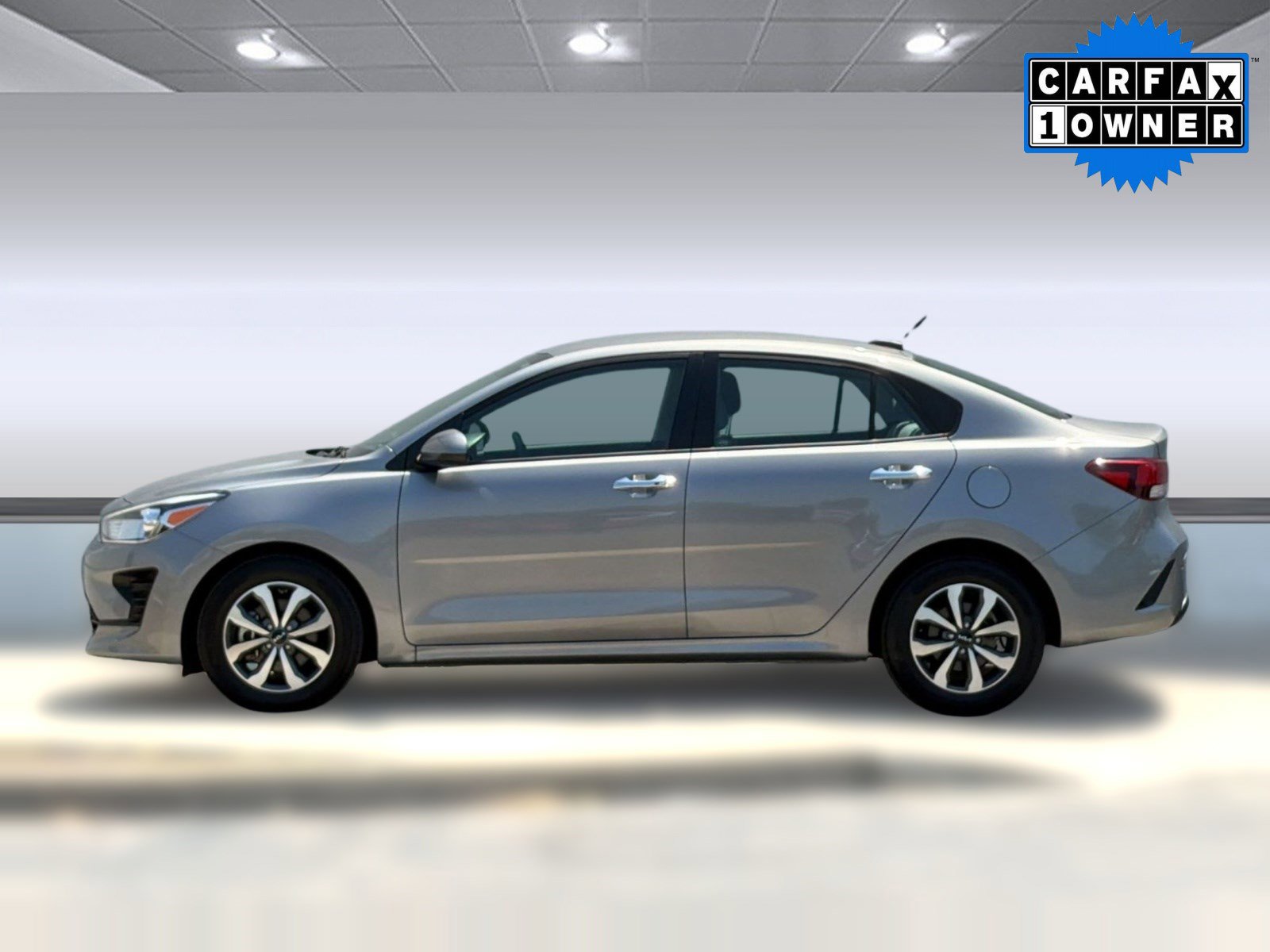 Used 2023 Kia Rio S w/ Technology Package FWD image 2