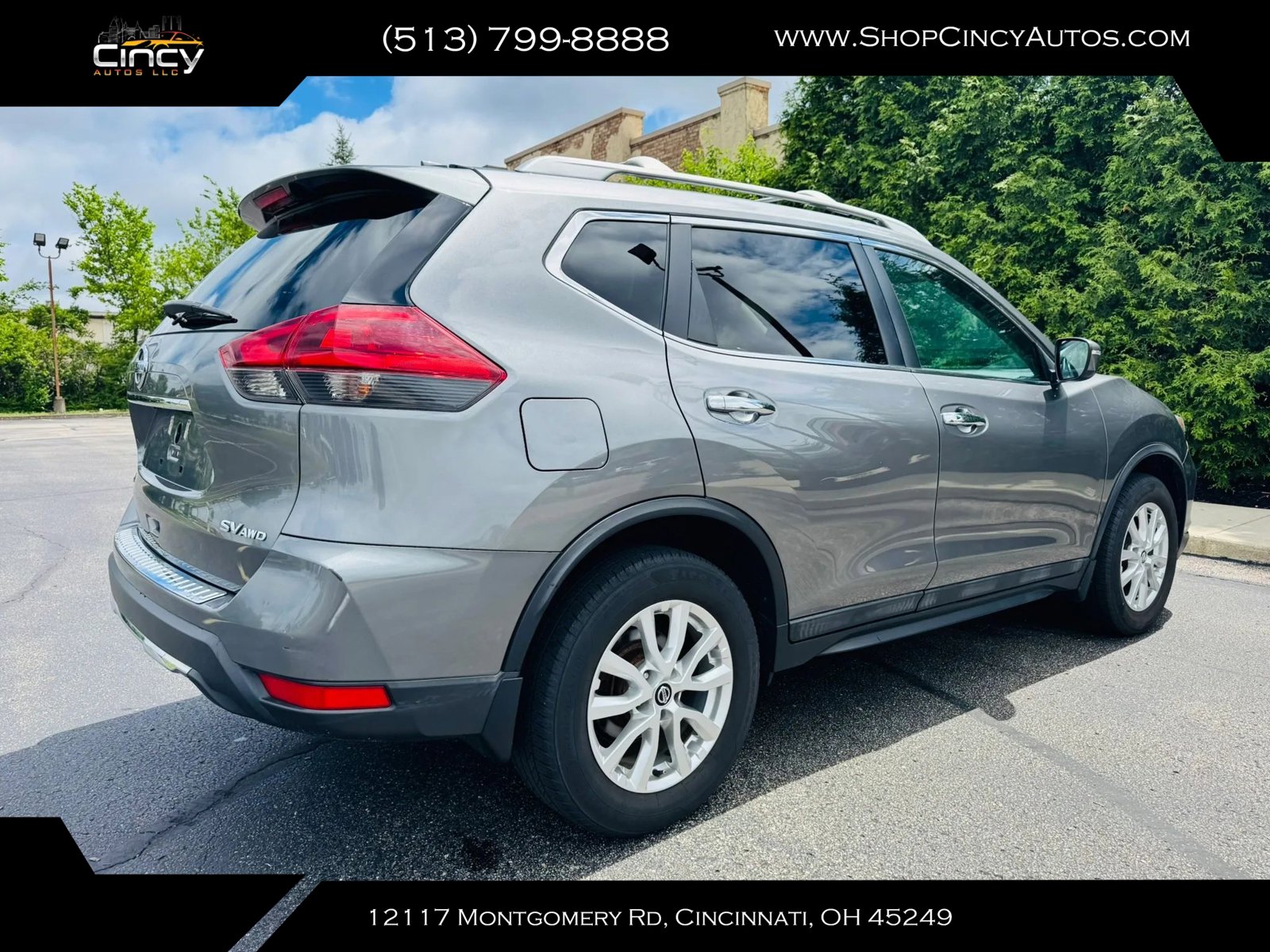 Used 2018 Nissan Rogue SV AWD/4WD image 12