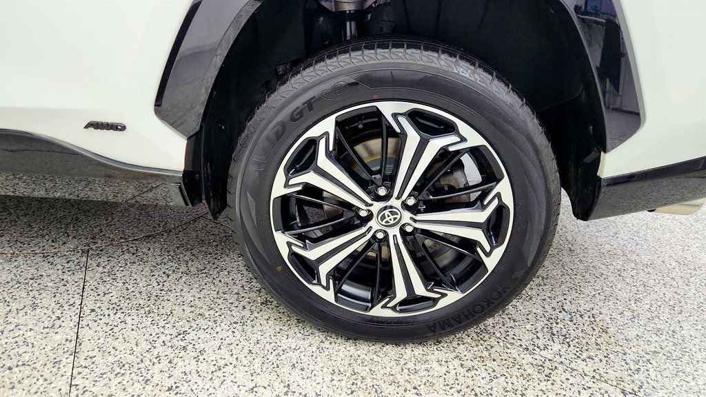 Used 2023 Toyota RAV4 XSE w/ Weather Package image 9