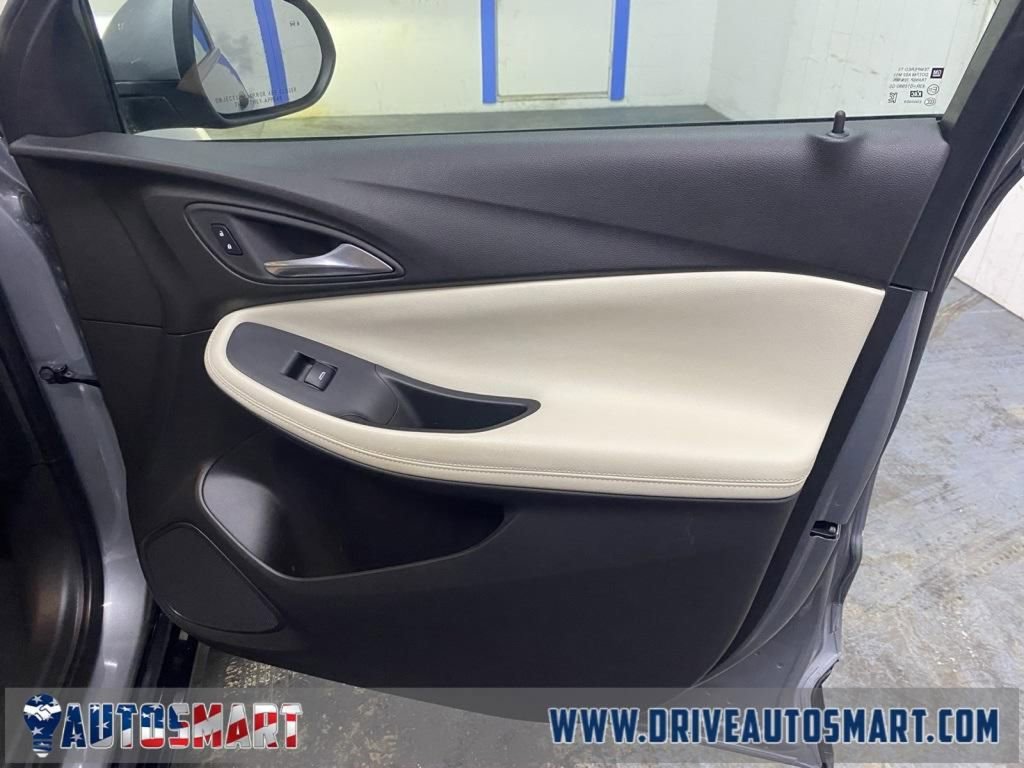 Used 2025 Buick Encore GX Sport Touring image 20