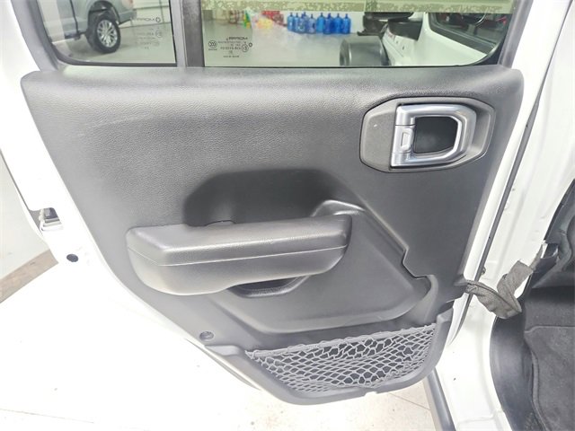 Used 2021 Jeep Wrangler Unlimited Rubicon image 35