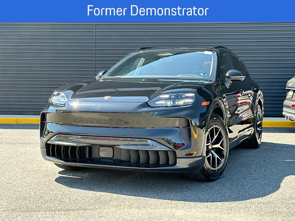 New 2026 Porsche Cayenne Electric AWD/4WD image 1