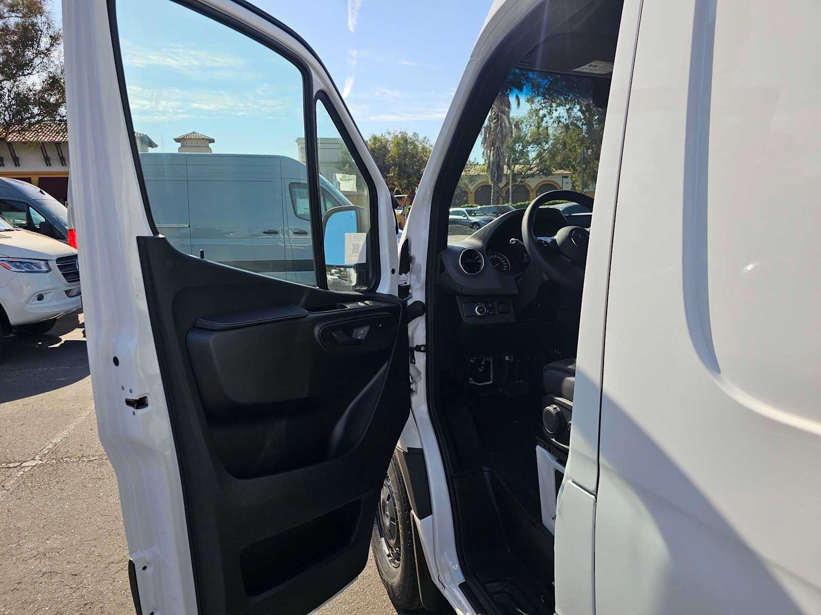 New 2026 Mercedes-Benz Sprinter 2500 image 18