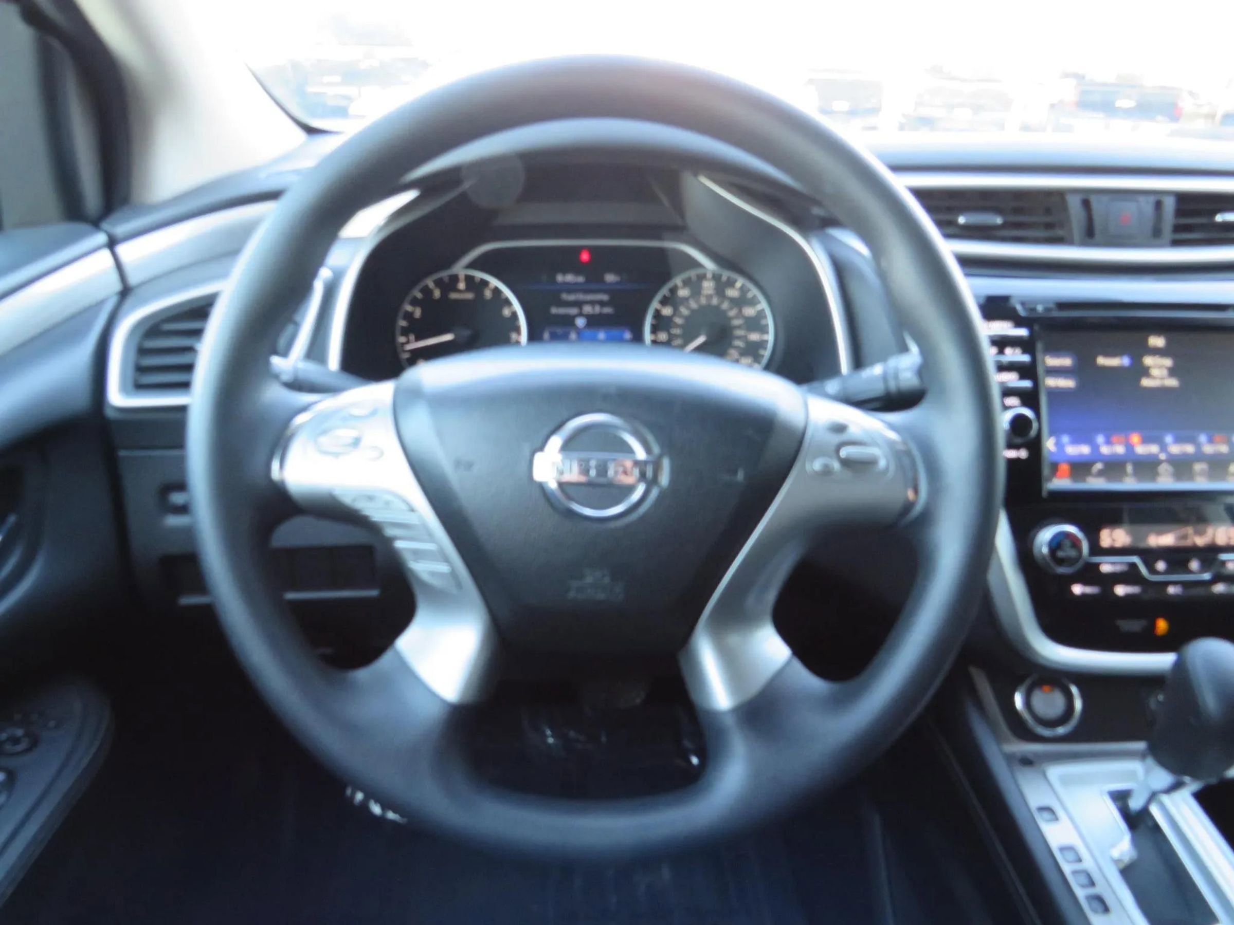 Used 2018 Nissan Murano S image 14