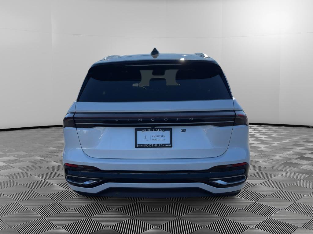 Used 2026 Lincoln Nautilus Reserve AWD/4WD image 6