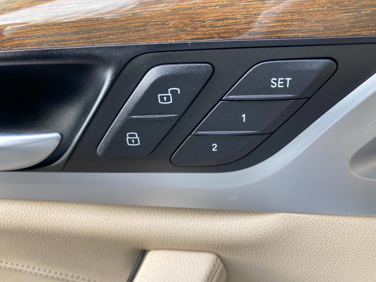 Used 2019 BMW X3 sDrive30i w/ Premium Package image 18