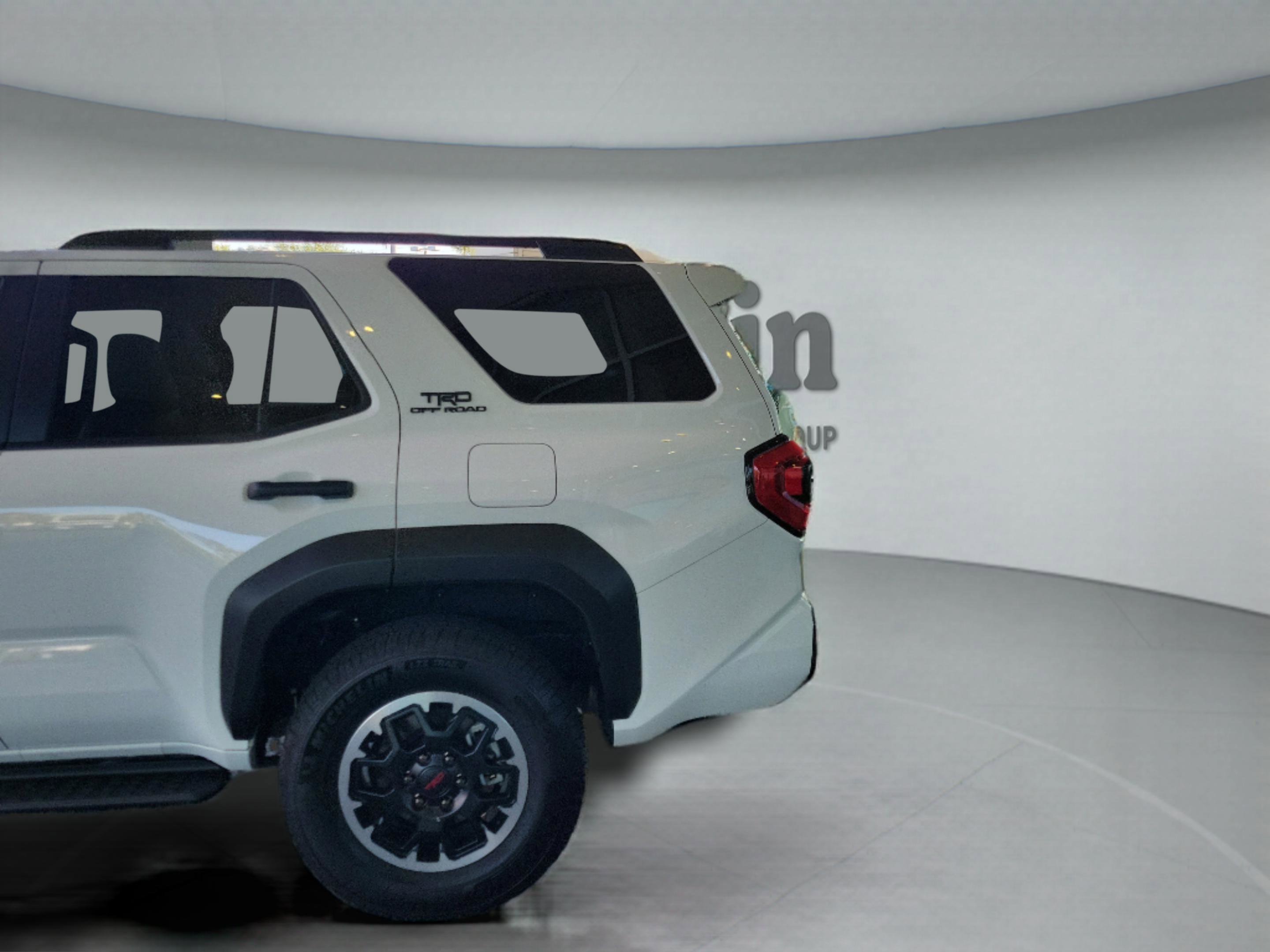 Certified 2025 Toyota 4Runner TRD Off-Road Premium AWD/4WD image 30