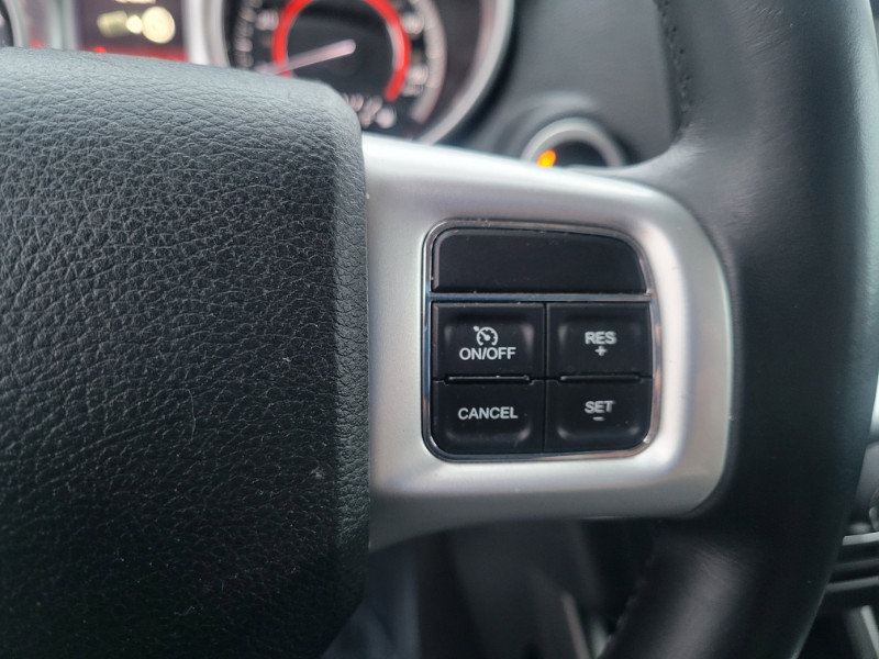 Used 2017 Dodge Journey SXT w/ Safe & Sound Group image 30