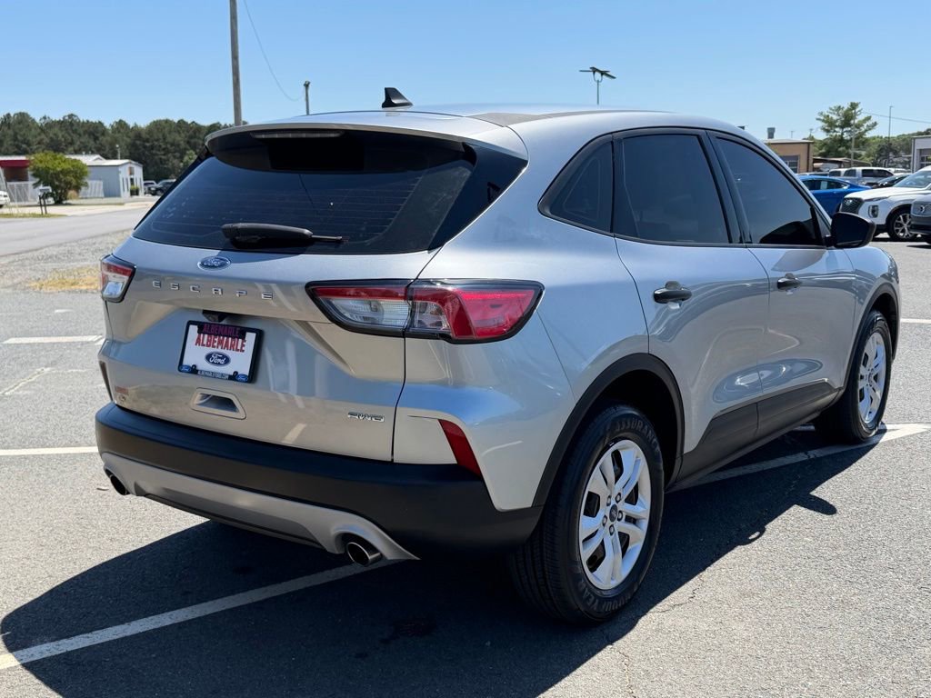 Used 2022 Ford Escape S AWD/4WD image 3