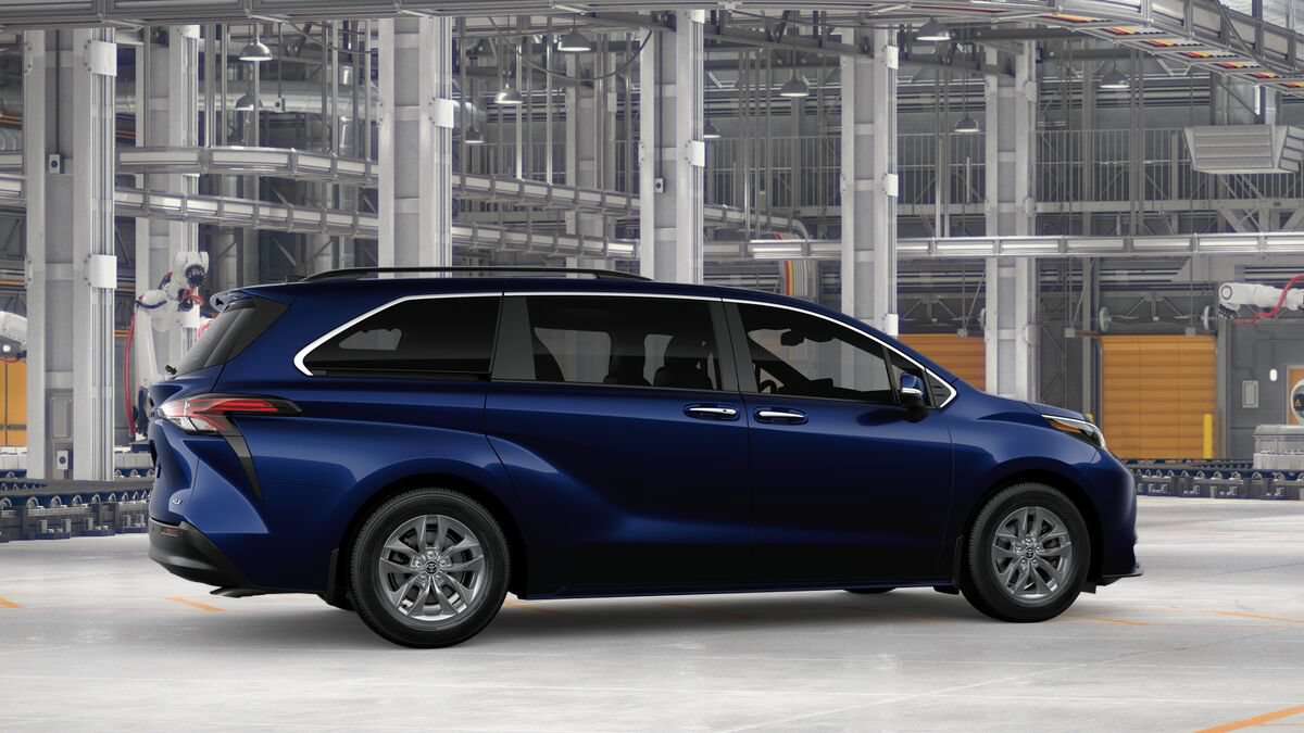New 2026 Toyota Sienna XLE FWD image 11