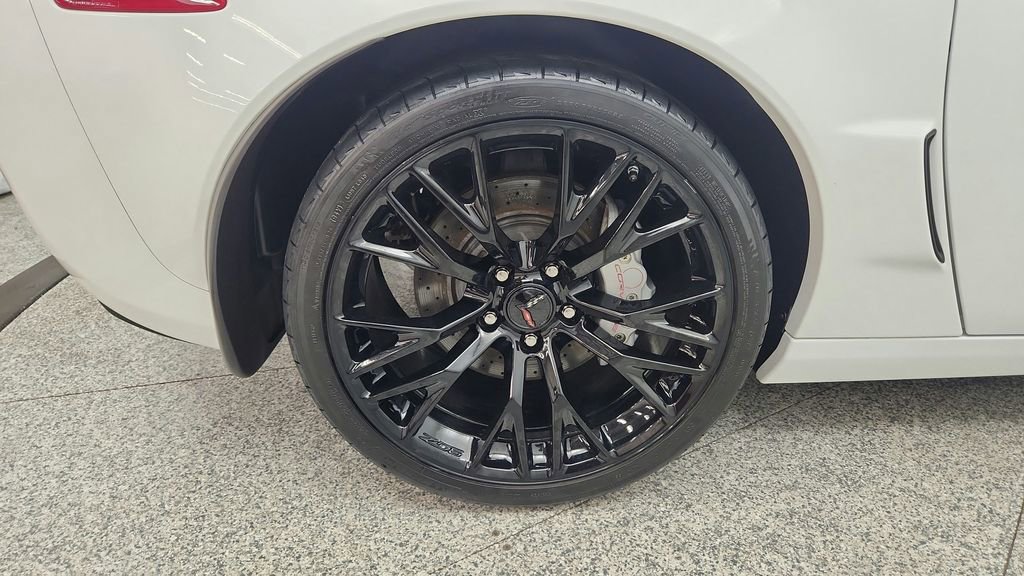 Used 2010 Chevrolet Corvette Grand Sport w/ Preferred Equipment Group RWD image 48