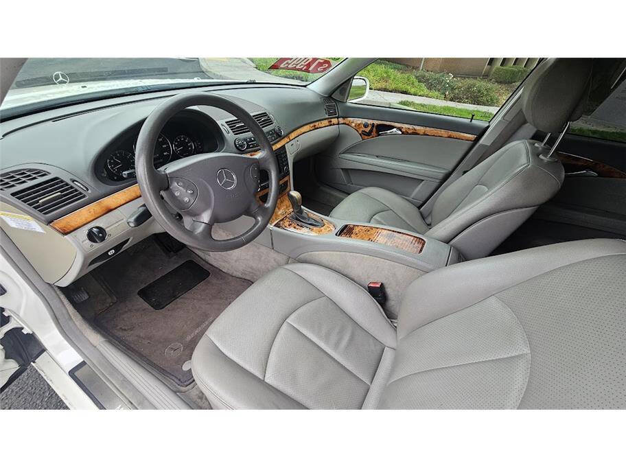 Used 2006 Mercedes-Benz E 350 Sedan image 10