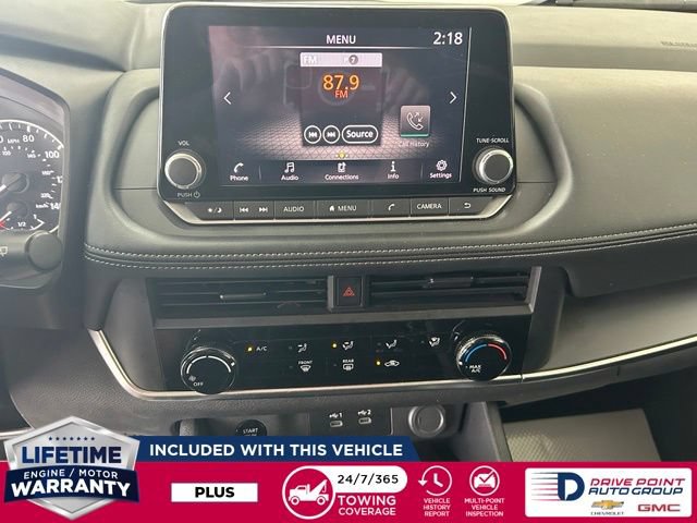 Used 2024 Nissan Rogue S AWD/4WD image 19