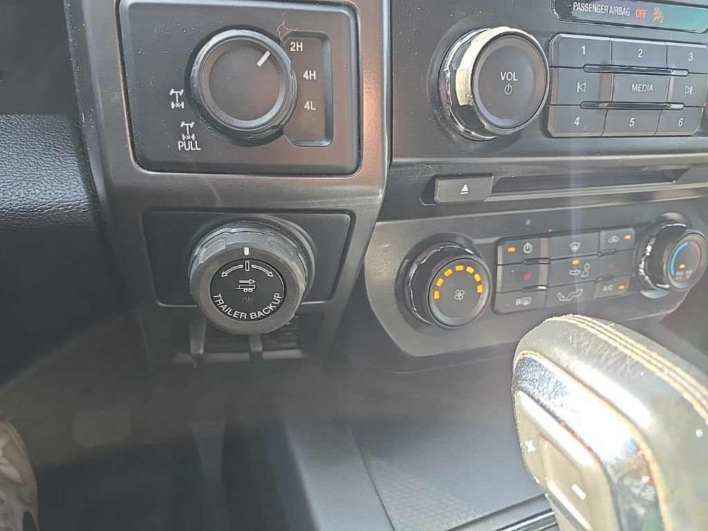 Used 2016 Ford F150 XLT w/ Equipment Group 302A Luxury AWD/4WD image 18