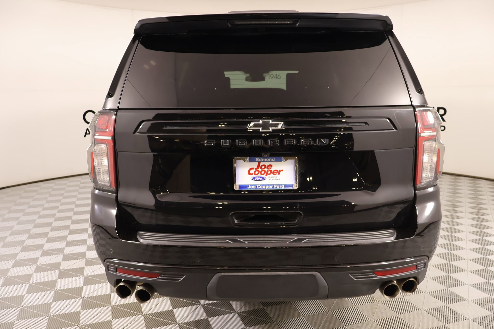 Used 2023 Chevrolet Suburban Z71 w/ Z71 Off-Road Package image 25