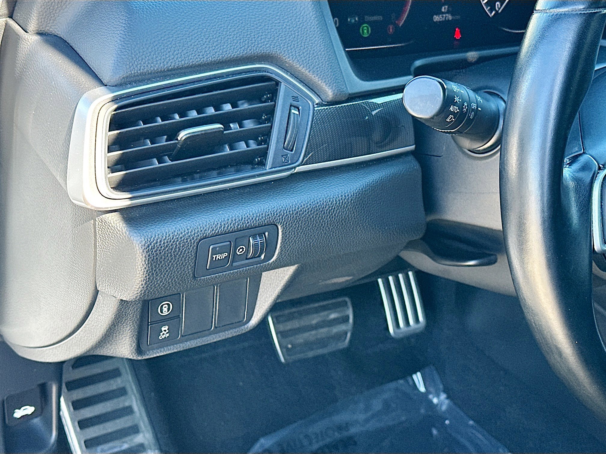 Used 2022 Honda Accord Sport image 10