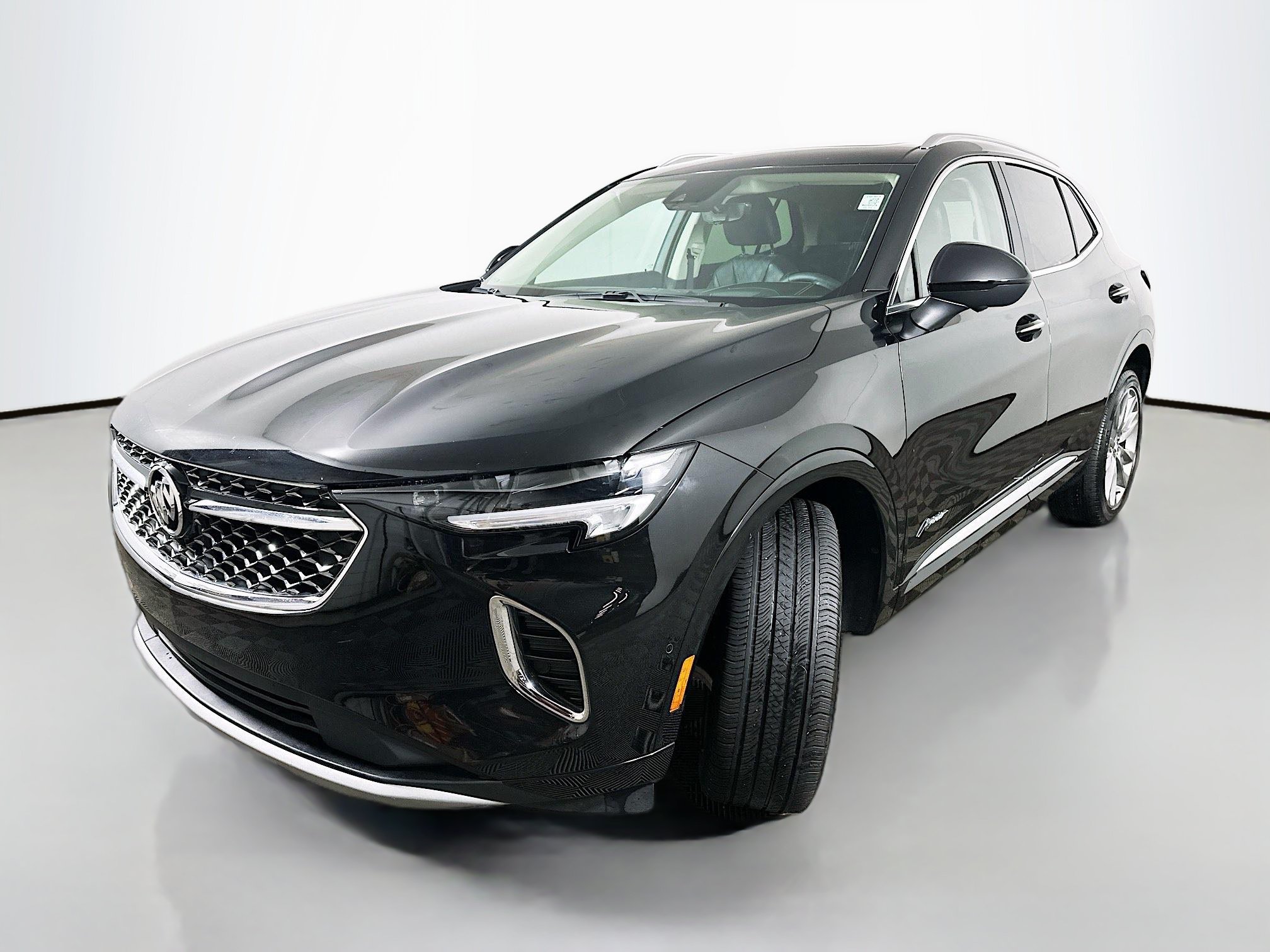 Used 2023 Buick Envision Avenir AWD/4WD image 3