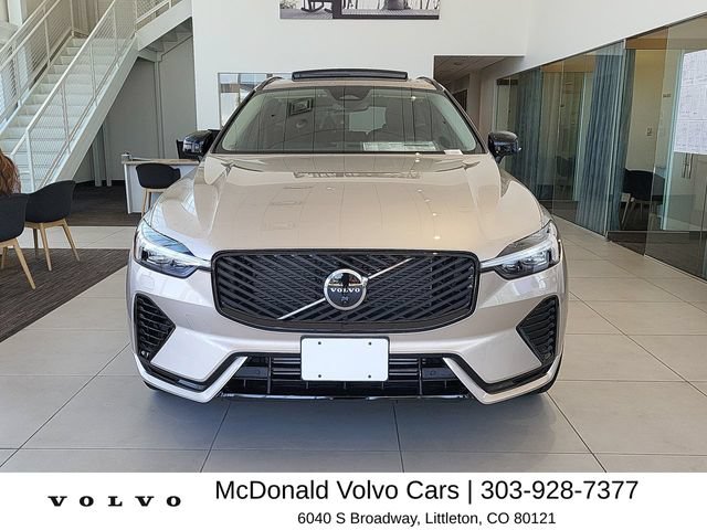 New 2026 Volvo XC60 T8 Ultra w/ Protection Package Premier AWD/4WD image 3