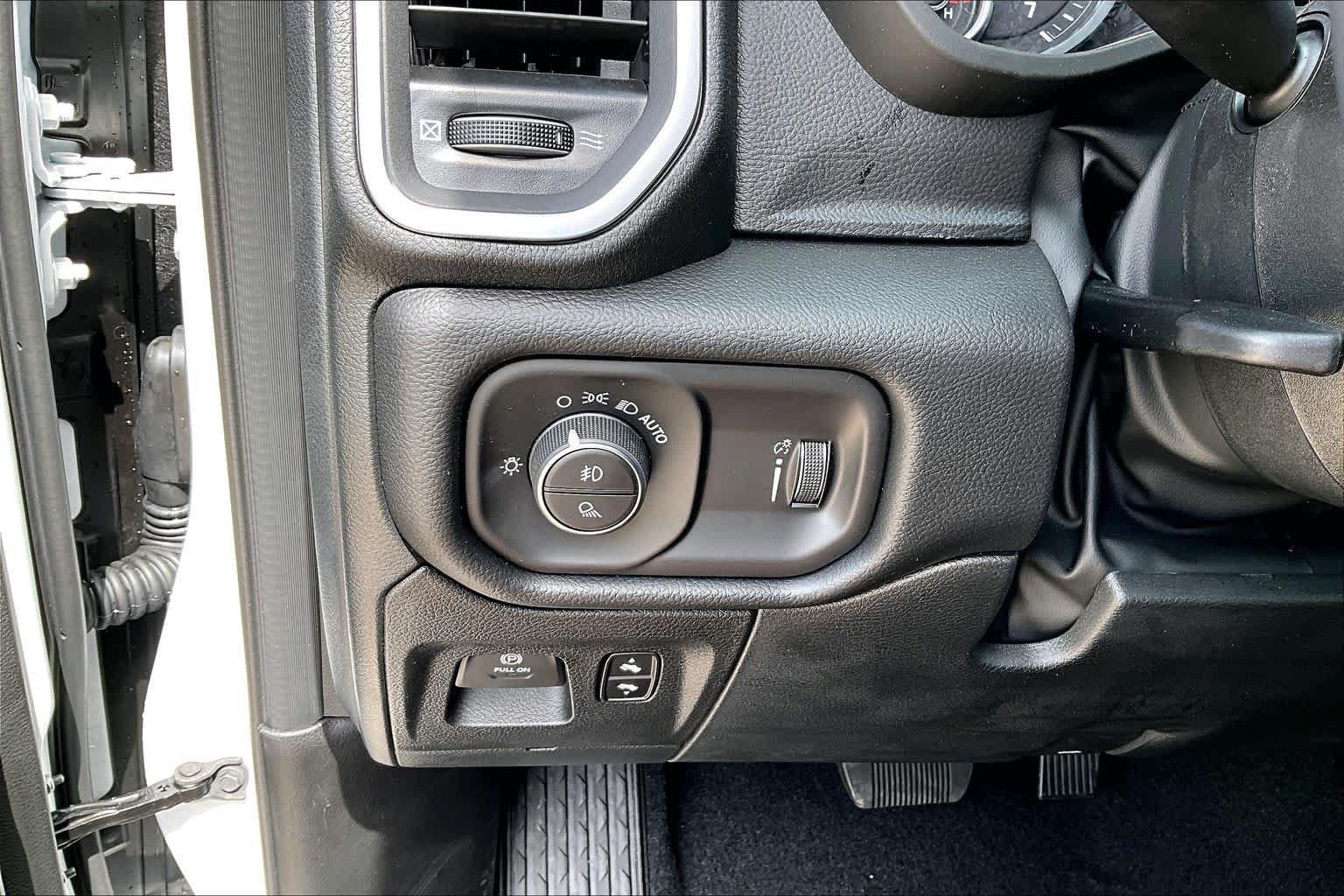 New 2026 RAM 1500 Big Horn AWD/4WD image 20