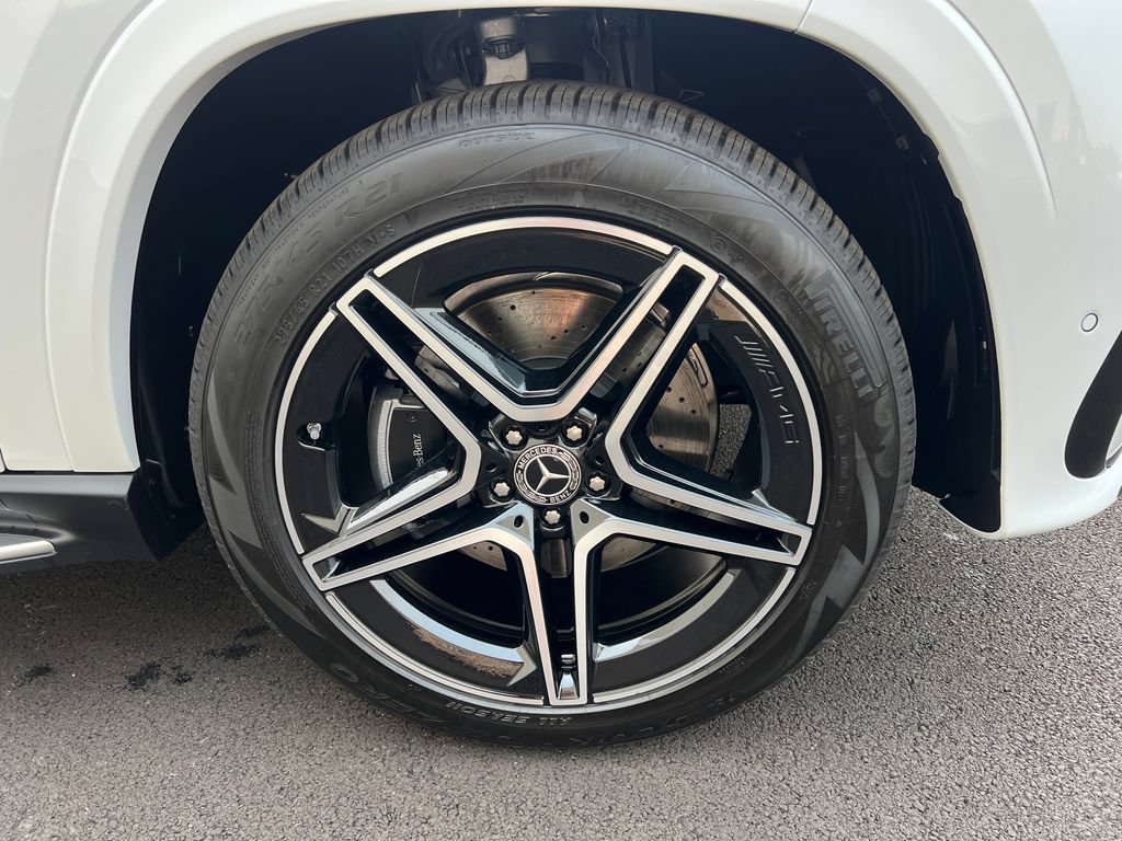 New 2026 Mercedes-Benz GLS 450 4MATIC image 38