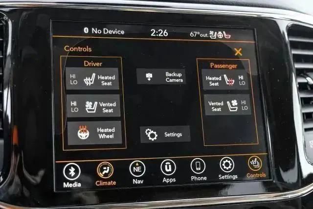 Used 2021 Jeep Grand Cherokee Limited w/ Luxury Group II AWD/4WD image 32