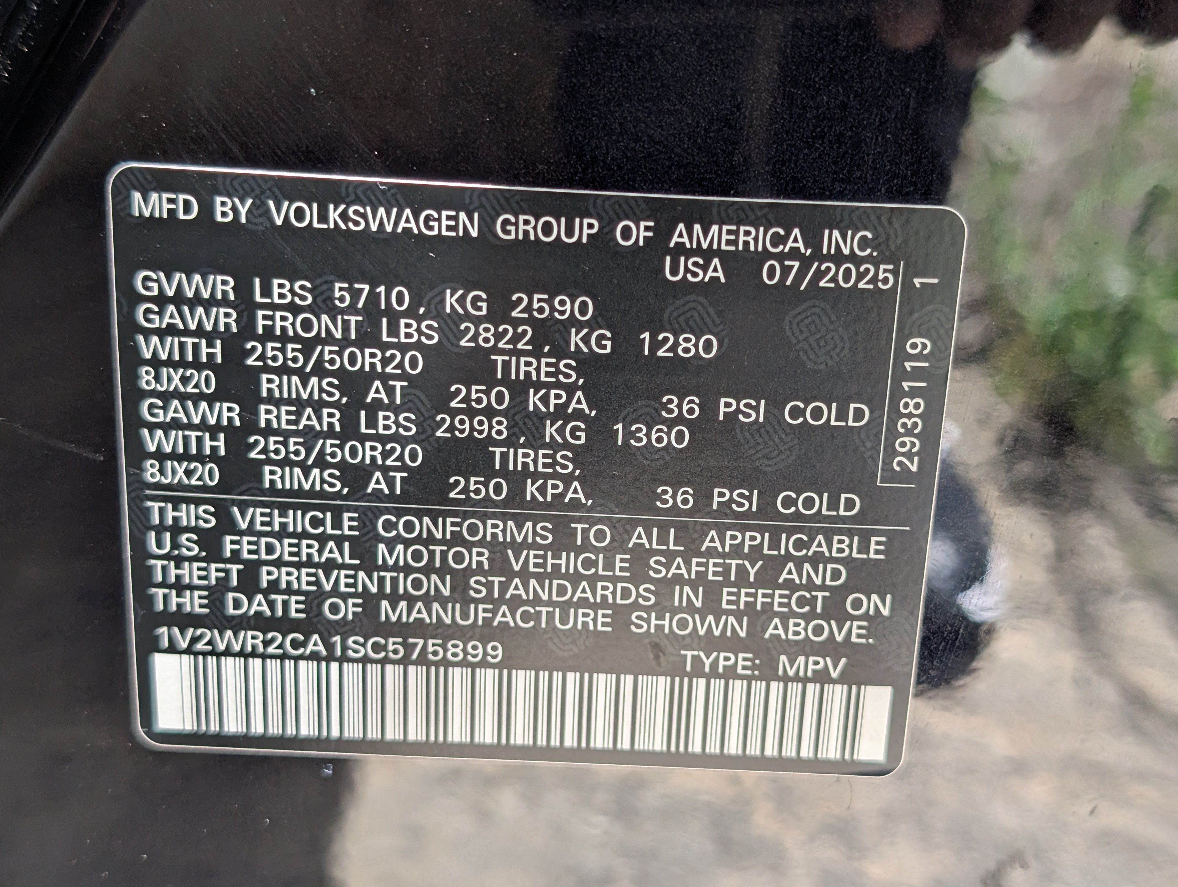 Used 2025 Volkswagen Atlas SE FWD image 40
