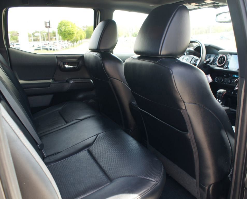 Used 2020 Toyota Tacoma TRD Pro AWD/4WD image 23