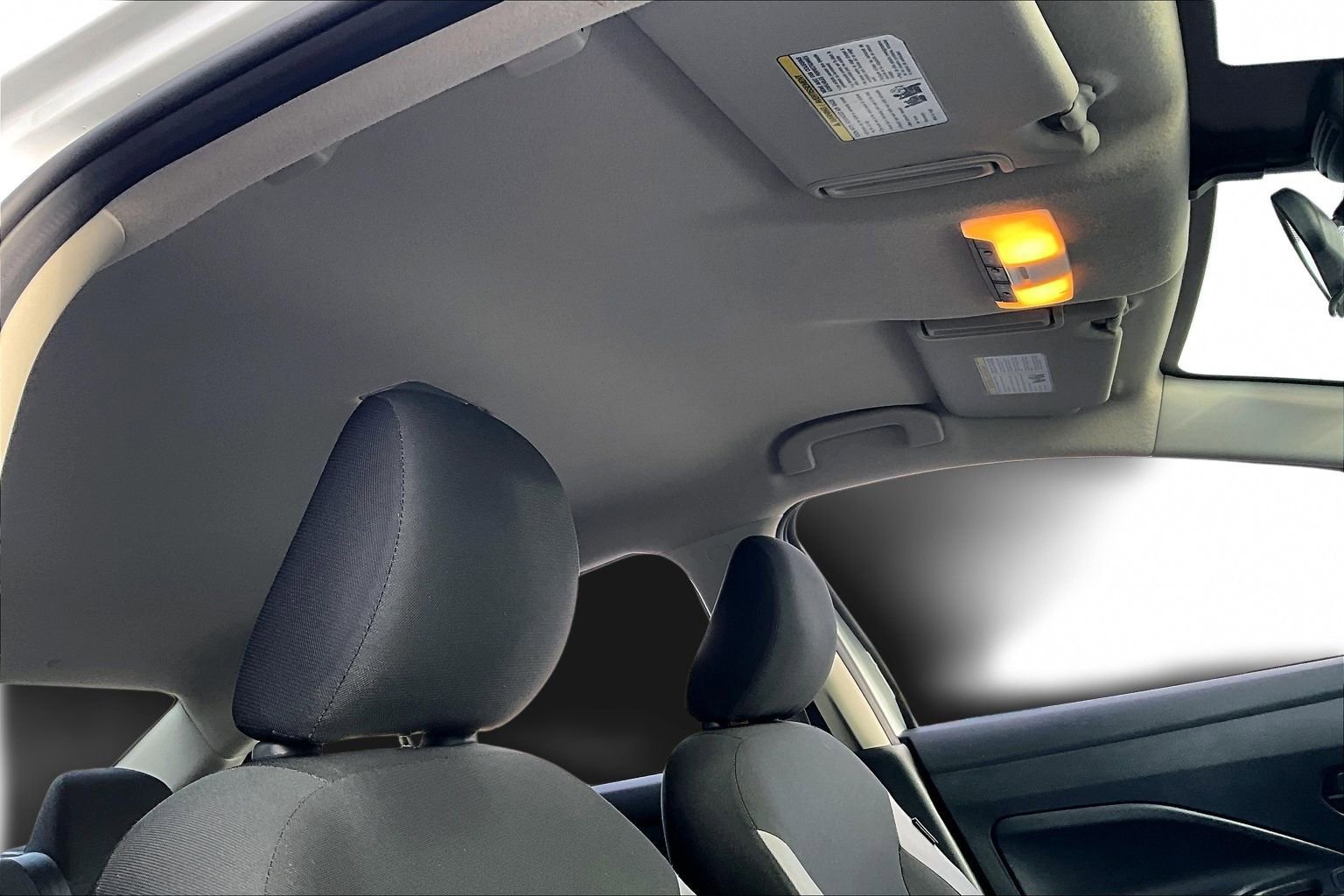 Used 2025 Nissan Versa S w/ Trunk Package image 25