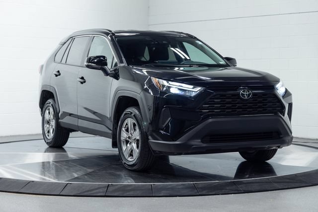 Used 2024 Toyota RAV4 XLE w/ Weather Package AWD/4WD image 4