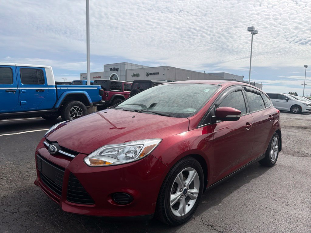 Used 2014 Ford Focus SE FWD image 2