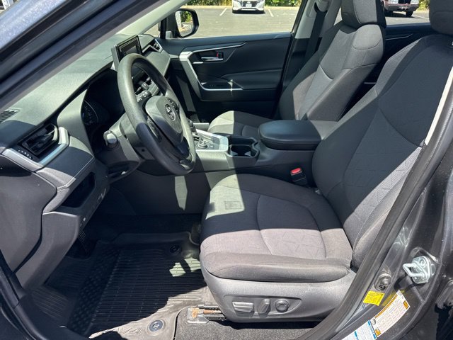 Used 2021 Toyota RAV4 XLE w/ Convenience Package AWD/4WD image 12