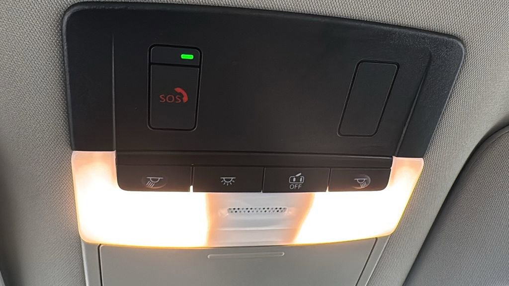 Used 2025 Nissan Pathfinder SL image 32