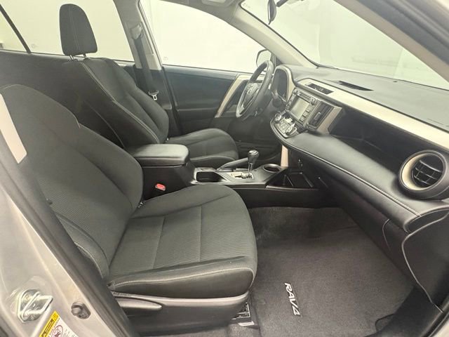 Used 2014 Toyota RAV4 XLE AWD/4WD image 31