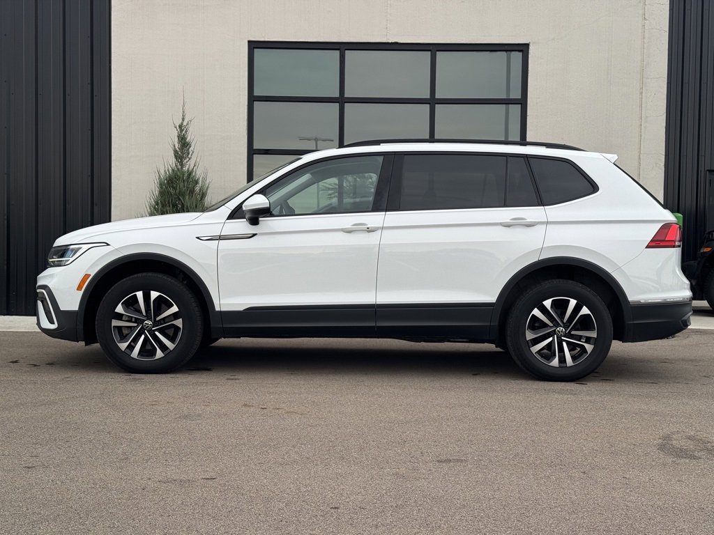 Used 2022 Volkswagen Tiguan S image 2