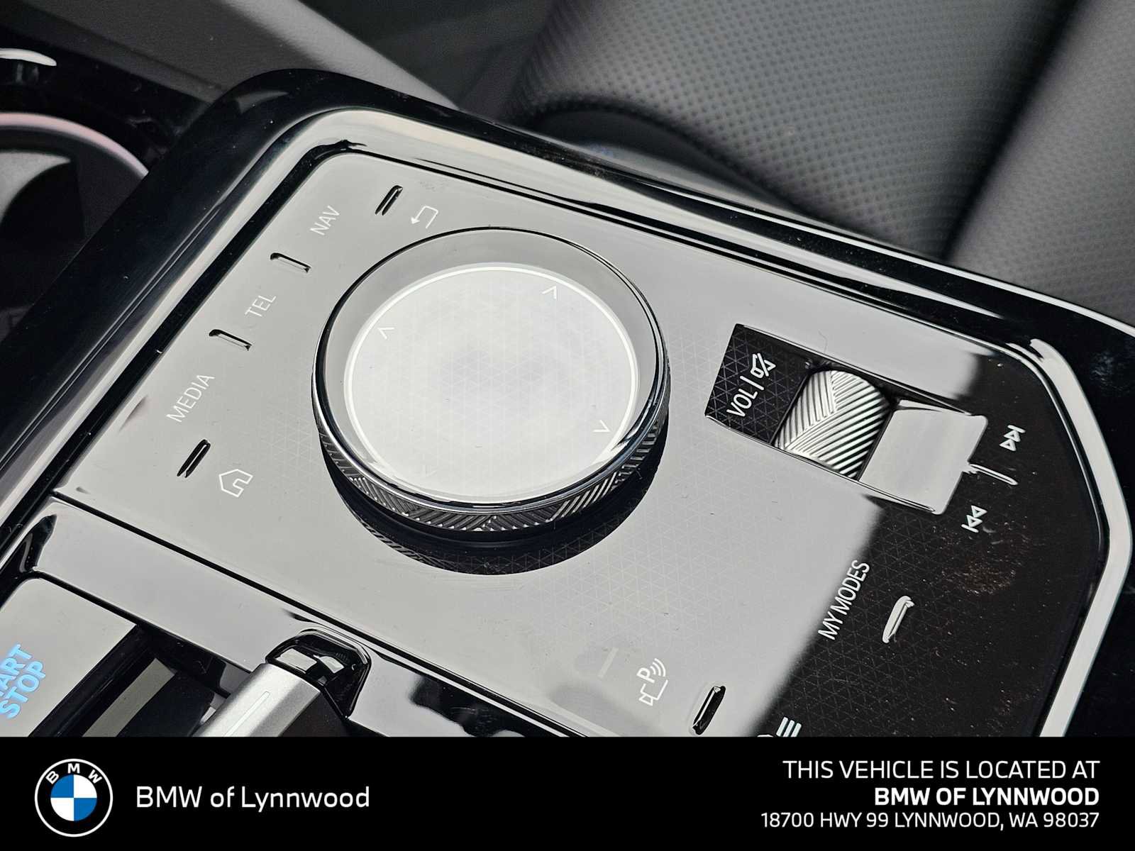 New 2026 BMW i5 eDrive40 w/ M Sport Package AWD/4WD image 30