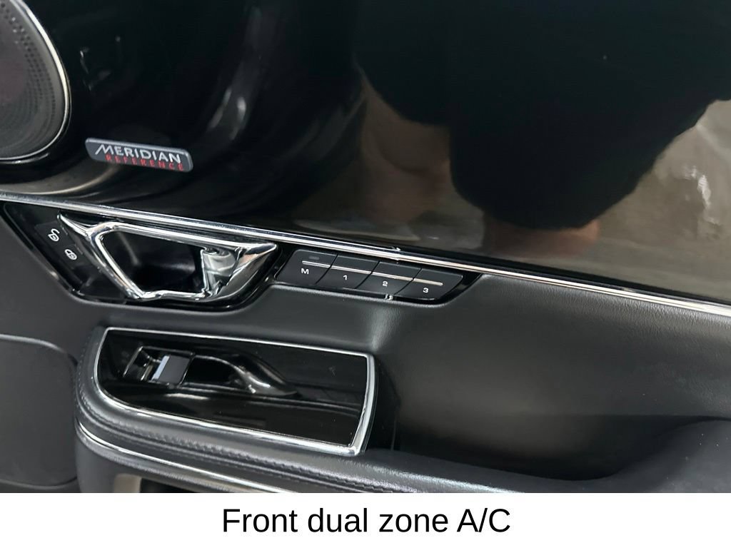 Used 2016 Jaguar XJ R-Sport AWD/4WD image 22