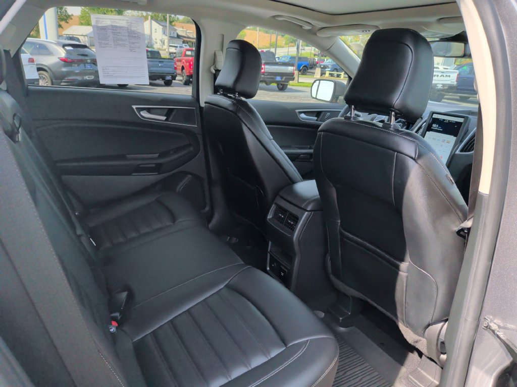Certified 2023 Ford Edge SEL w/ Convenience Package AWD/4WD image 10