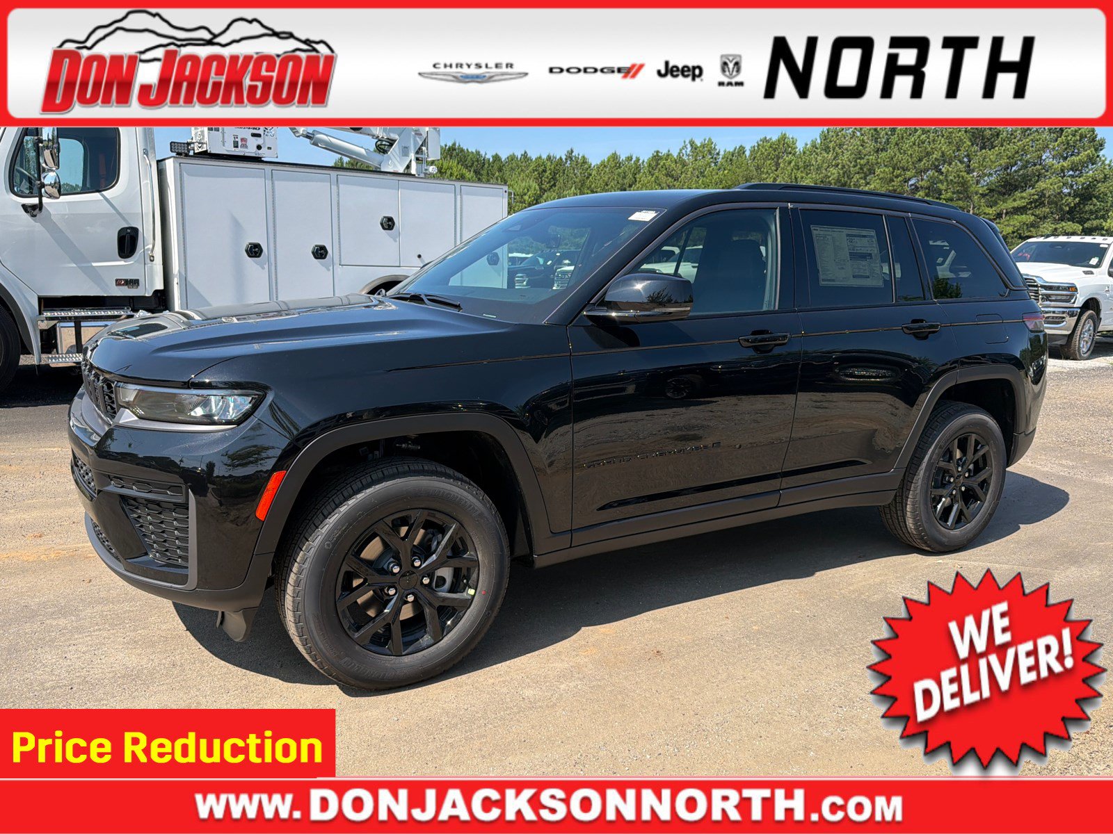 New 2026 Jeep Grand Cherokee Altitude AWD/4WD image 1