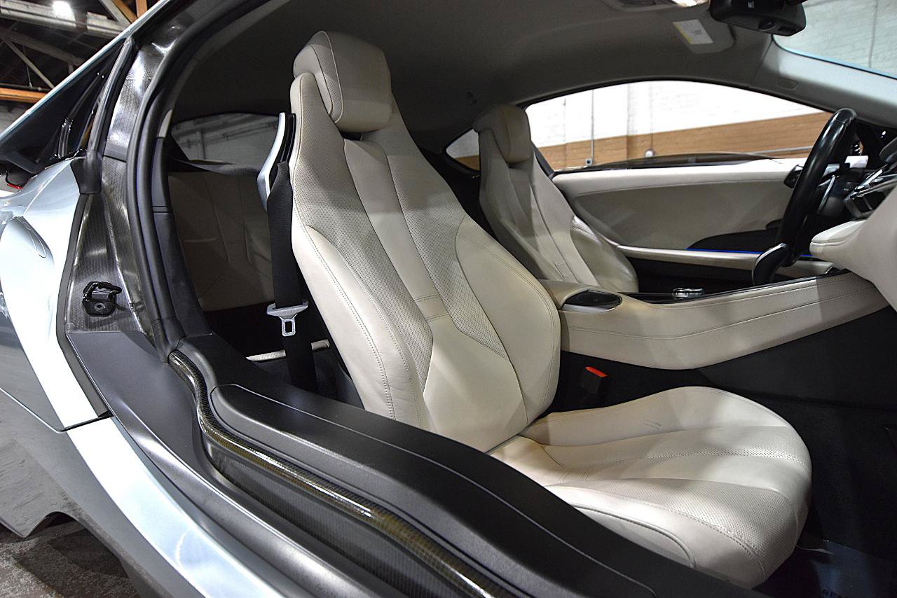 Used 2016 BMW i8 AWD/4WD image 37