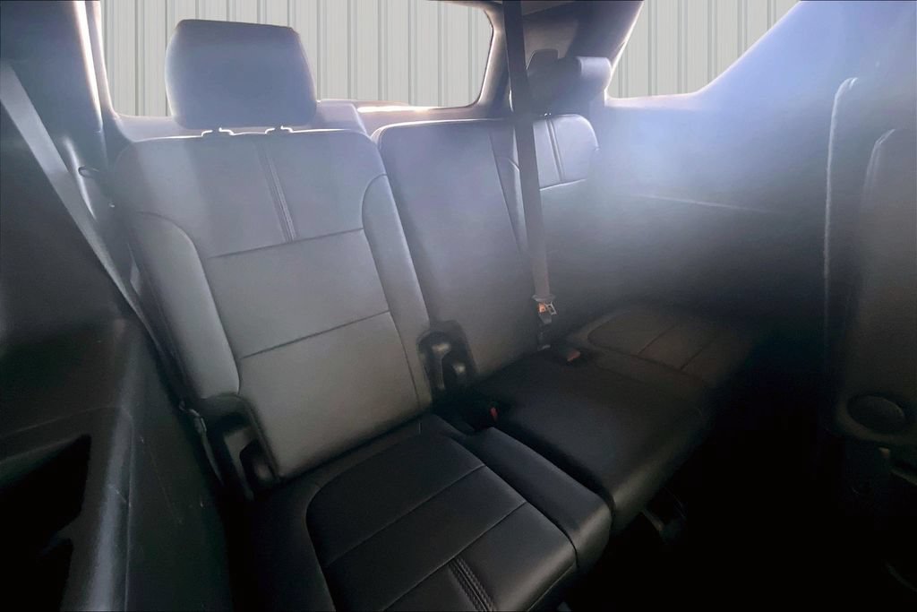 Used 2023 Chevrolet Traverse RS AWD/4WD image 22