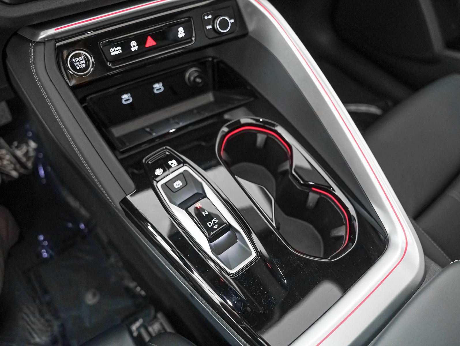 Certified 2025 Audi Q5 Premium w/ Premium Plus AWD/4WD image 19