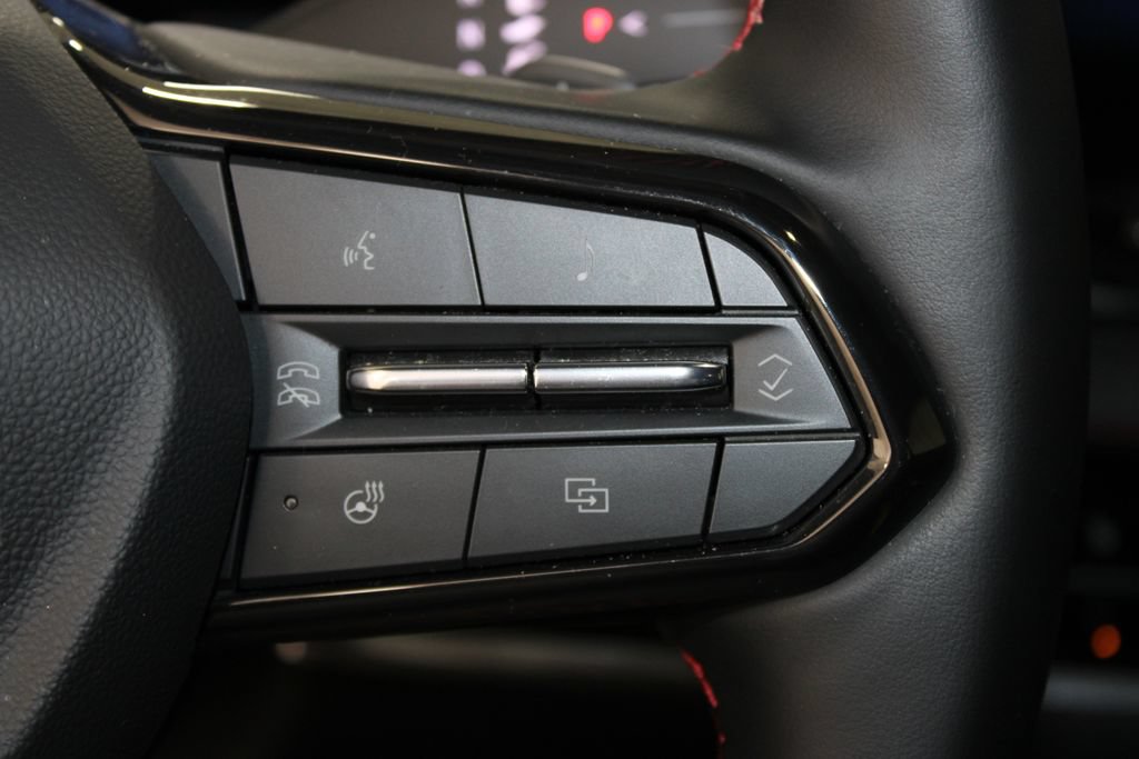 Used 2026 Chevrolet Equinox RS FWD image 31